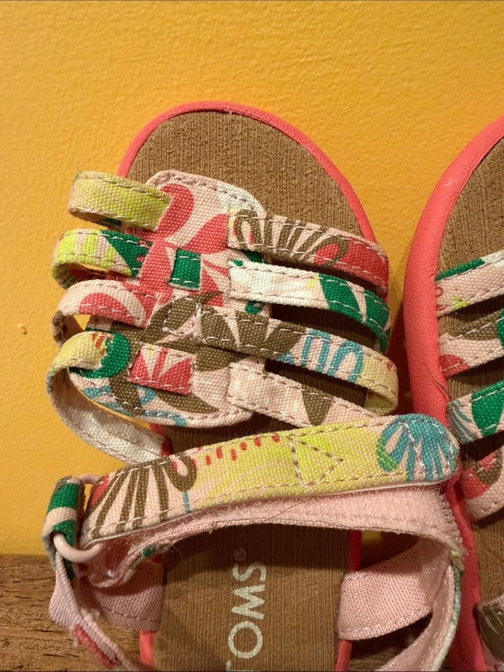 TOMS Toddler Floral Sandals, 6